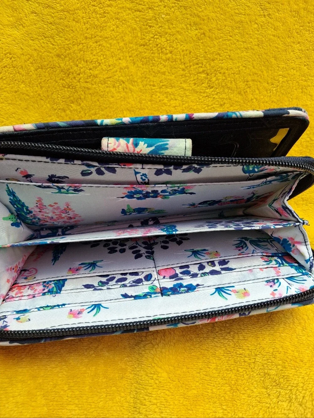 Vera Bradley Blue Floral Turn Lock Wallet - Picture 4 of 4